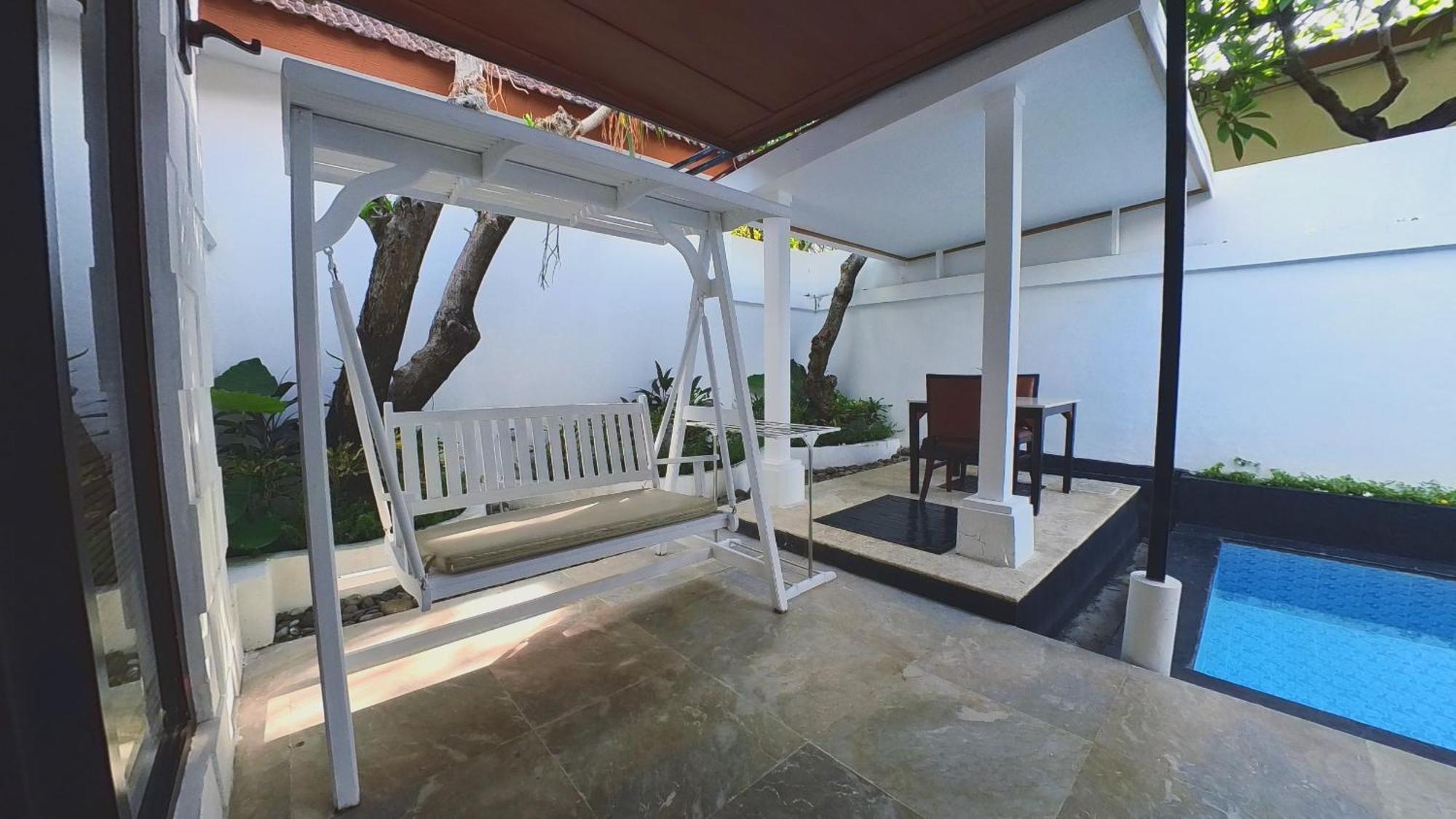 One Bedroom Private Villa Kuta Семиньяк Экстерьер фото