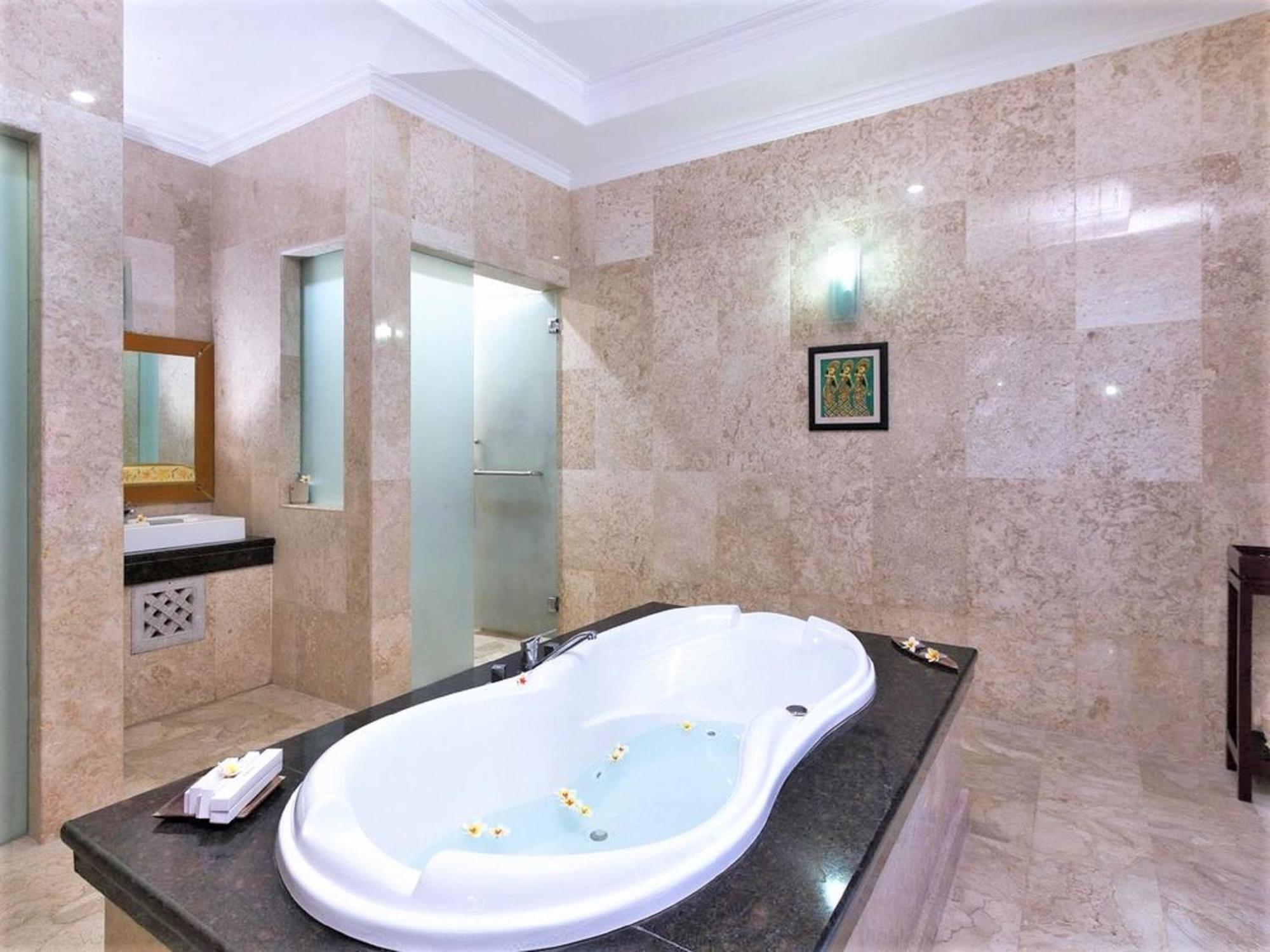 One Bedroom Private Villa Kuta Семиньяк Экстерьер фото